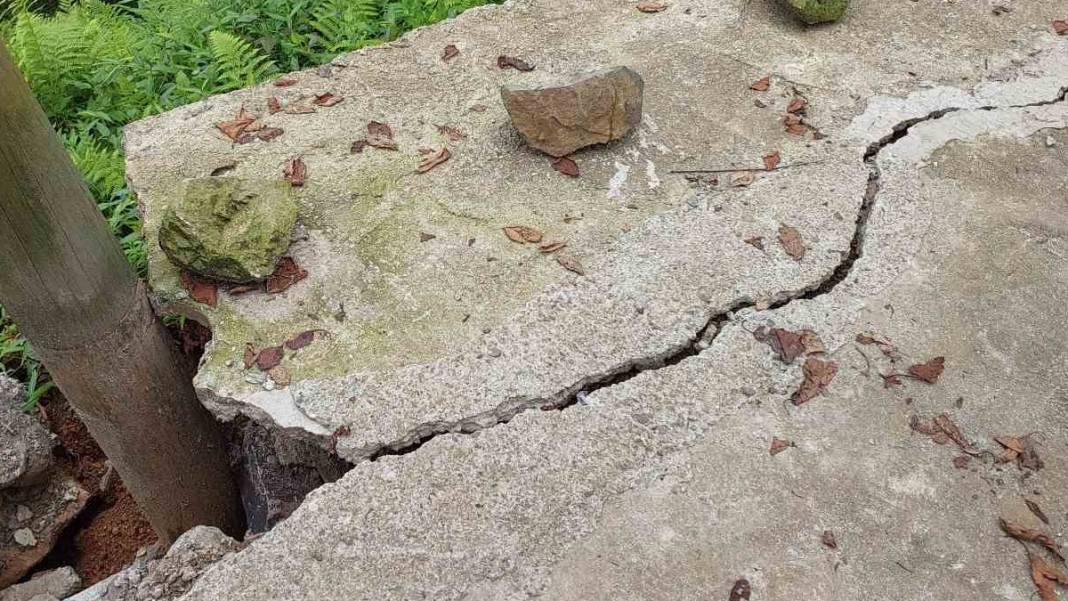 Toprak kaydı, tahliyeler başladı... Rize'de sağanak kabusu bitmiyor 7